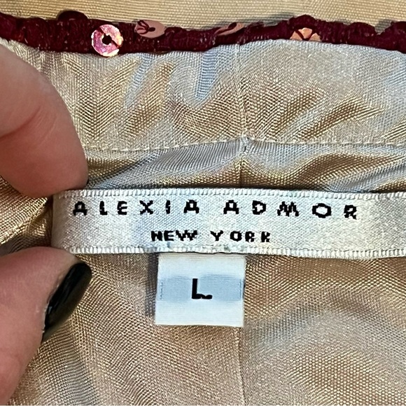 Elegant Burgundy Strapless Dress - Picture 4 of 5